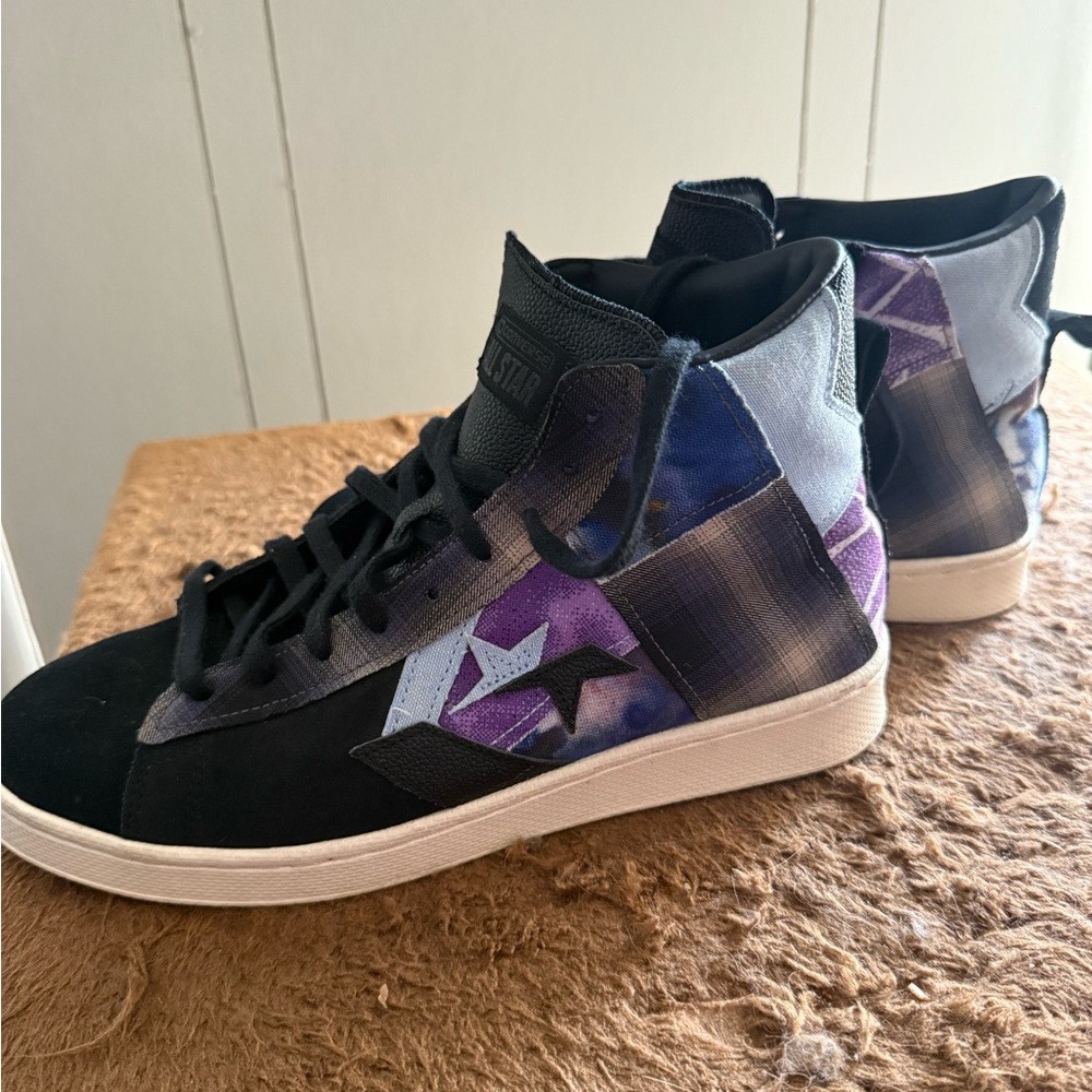 Converse Men's Black and Purple High-Top Sneakers